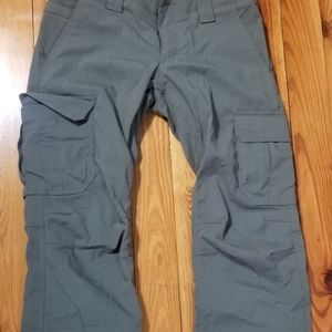 Under Armour storm cargo pants
